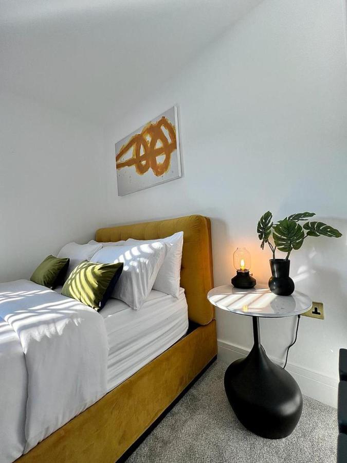 Charming 3-Bed House With 1 Parking Space Canterbury Exterior photo