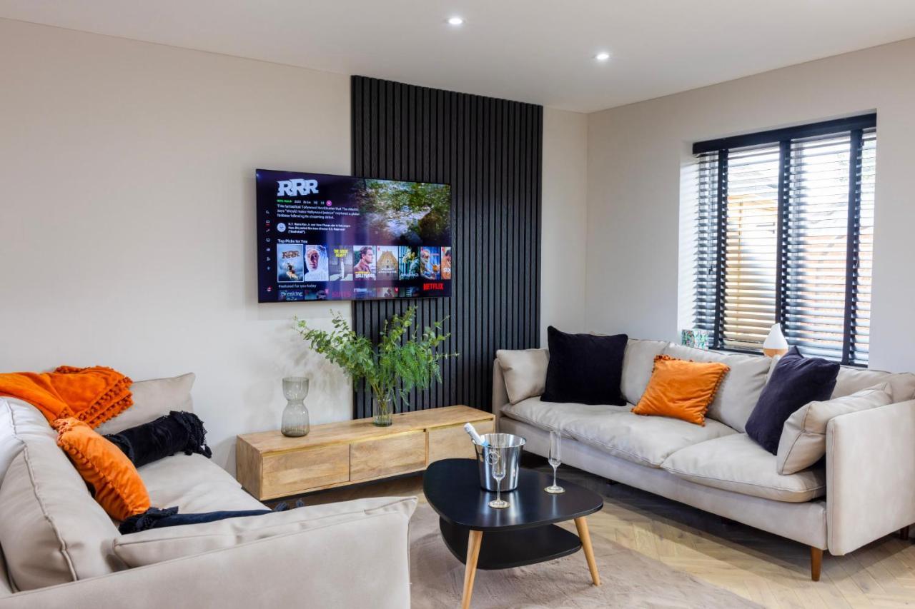 Charming 3-Bed House With 1 Parking Space Canterbury Exterior photo